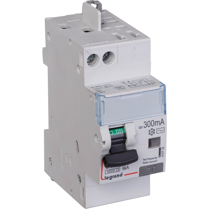 Disjoncteur différentiel DX³ 4500 - 6 kA - Courbe C - Protection de groupe - Sensibilité 300 mA-1