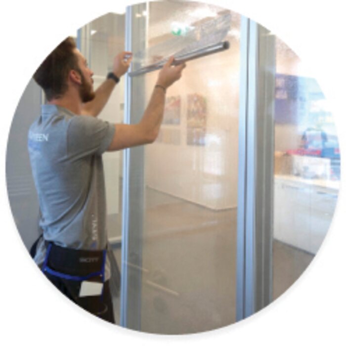 Film solaire pour vitrage – ELLEN - 152 x 90 cm – Effet miroir argenté-2