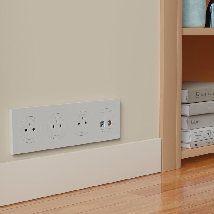 Plaque de finition 4 postes – SCHNEIDER ELECTRIC – ODACE – Blanc craie – Entraxe 71 mm-4